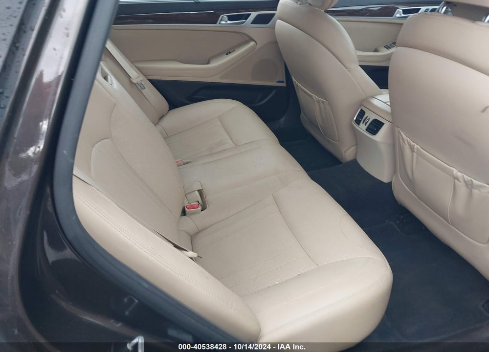 2015 HYUNDAI GENESIS 3.8 VIN: KMHGN4JEXFU087663