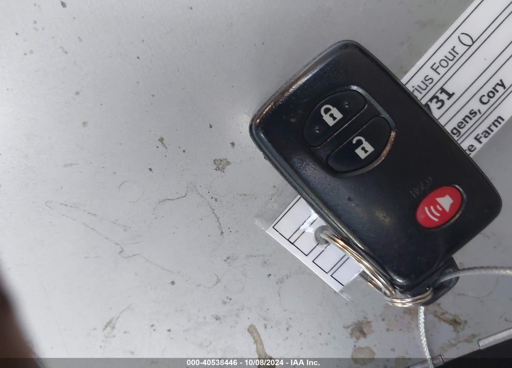 2015 TOYOTA PRIUS FOUR VIN: JTDKN3DU2F0464070
