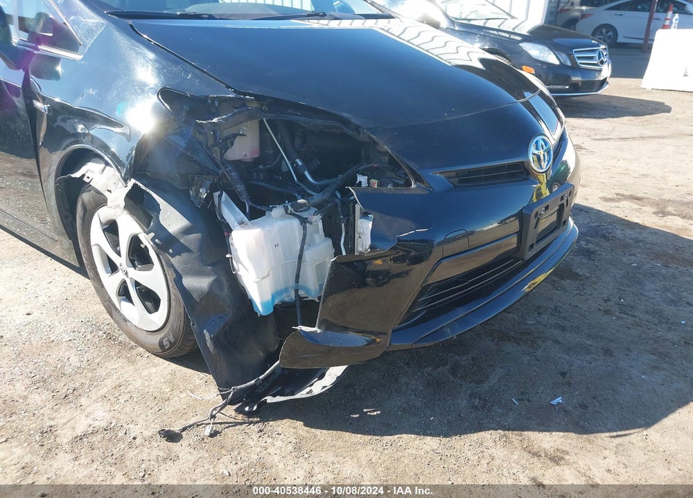 2015 TOYOTA PRIUS FOUR VIN: JTDKN3DU2F0464070