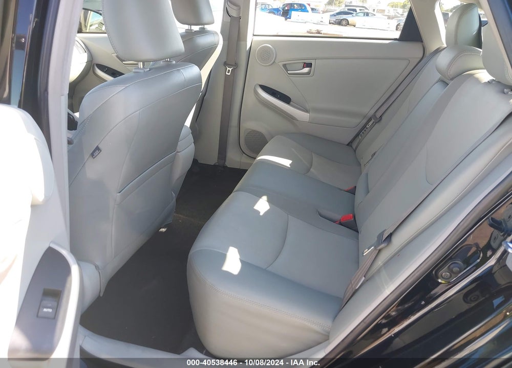 2015 TOYOTA PRIUS FOUR VIN: JTDKN3DU2F0464070