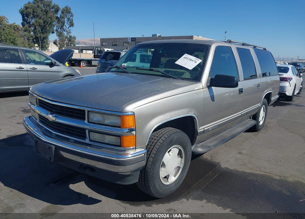 1999 CHEVROLET SUBURBAN 1500 LT VIN: 3GNFK16R5XG240271