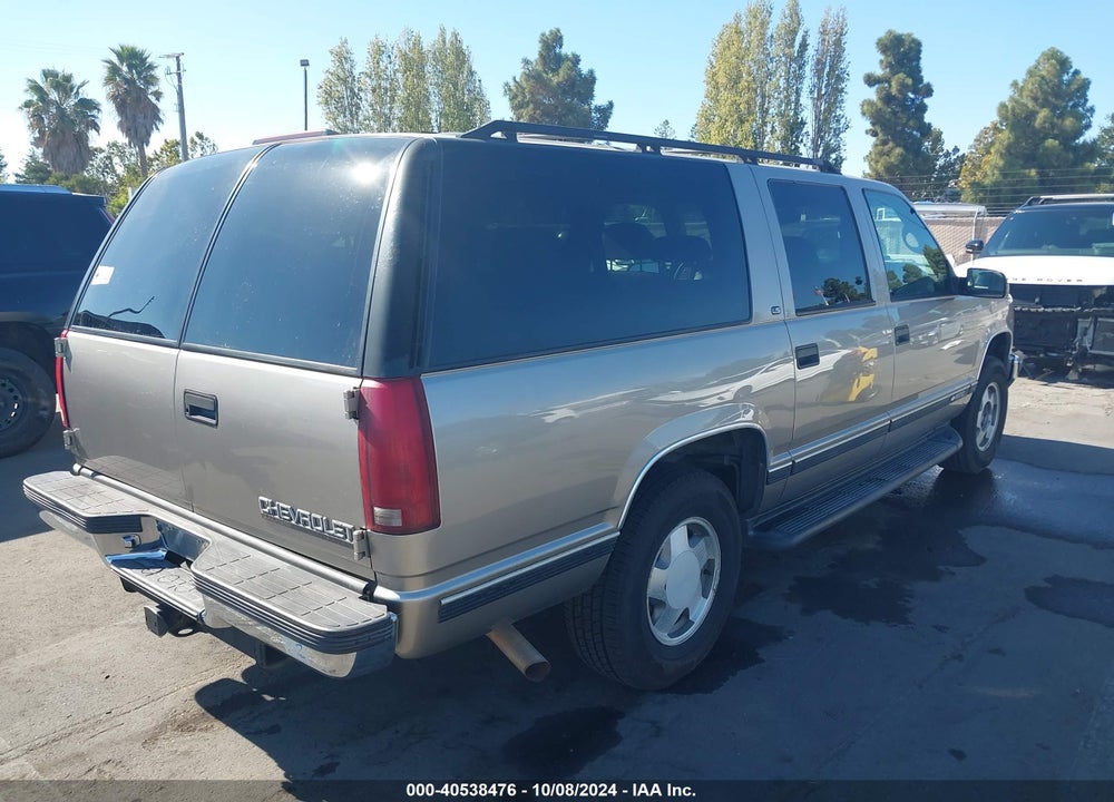 1999 CHEVROLET SUBURBAN 1500 LT VIN: 3GNFK16R5XG240271