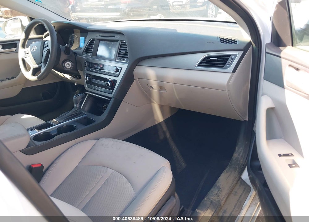 2017 HYUNDAI SONATA SE VIN: 5NPE24AF0HH443614