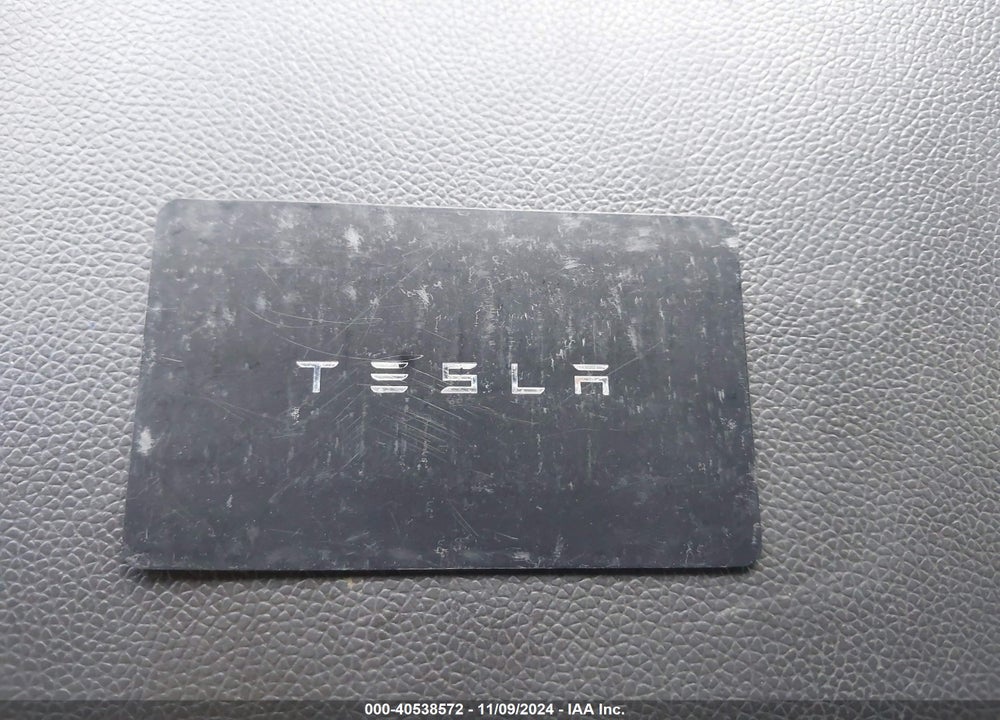 2023 TESLA MODEL Y VIN: 7SAYGDEEXPF619133