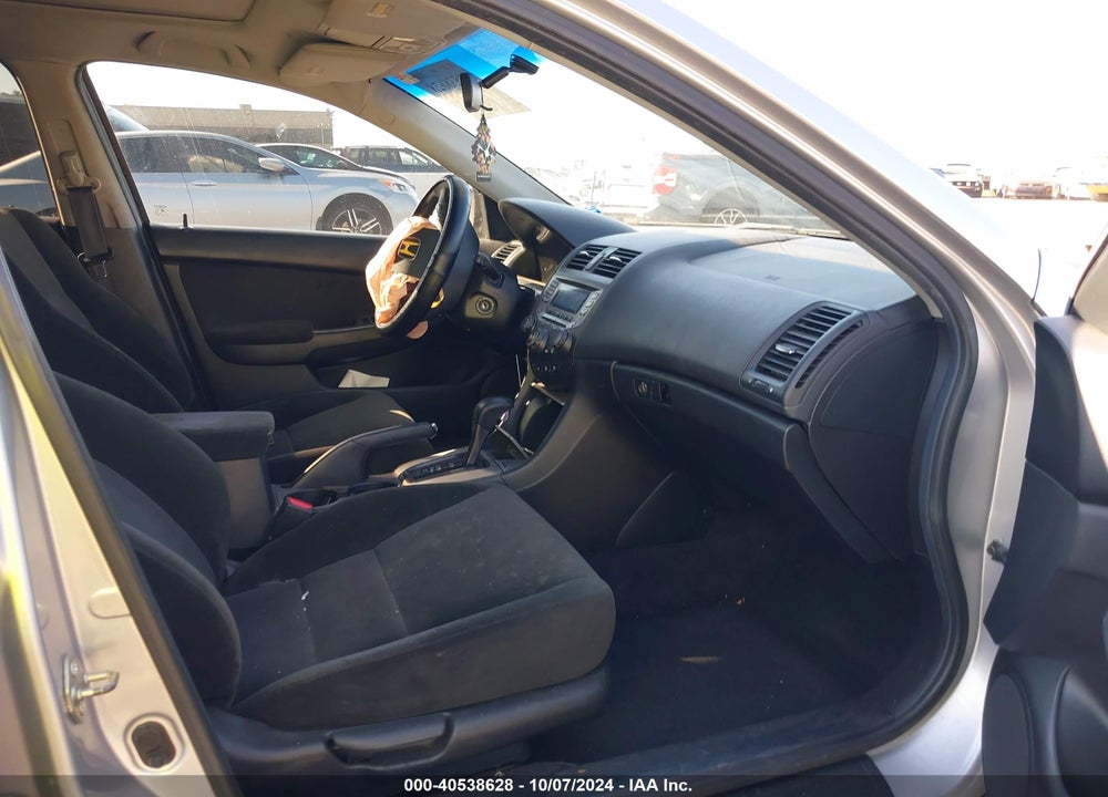2007 HONDA ACCORD 2.4 EX VIN: 1HGCM56727A044106