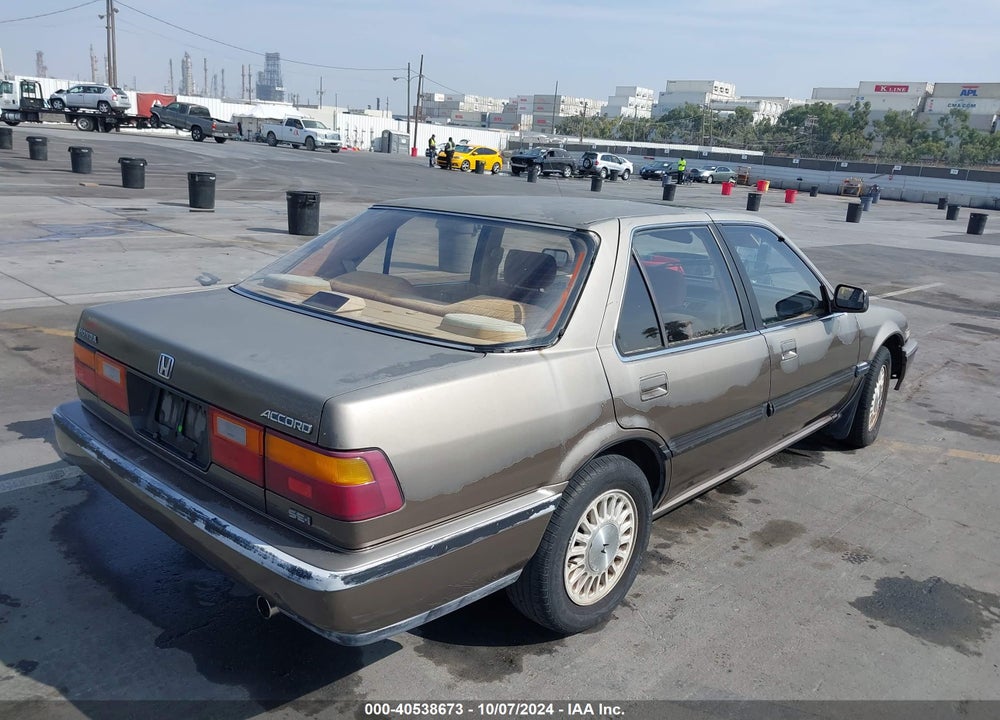 1989 HONDA ACCORD SEI VIN: 1HGCA5653KA012300
