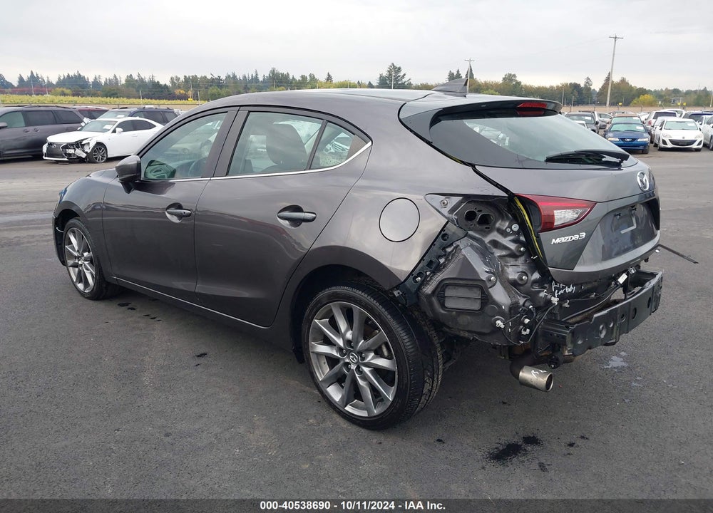2018 MAZDA 3 TOURING VIN: 3MZBN1L33JM204700