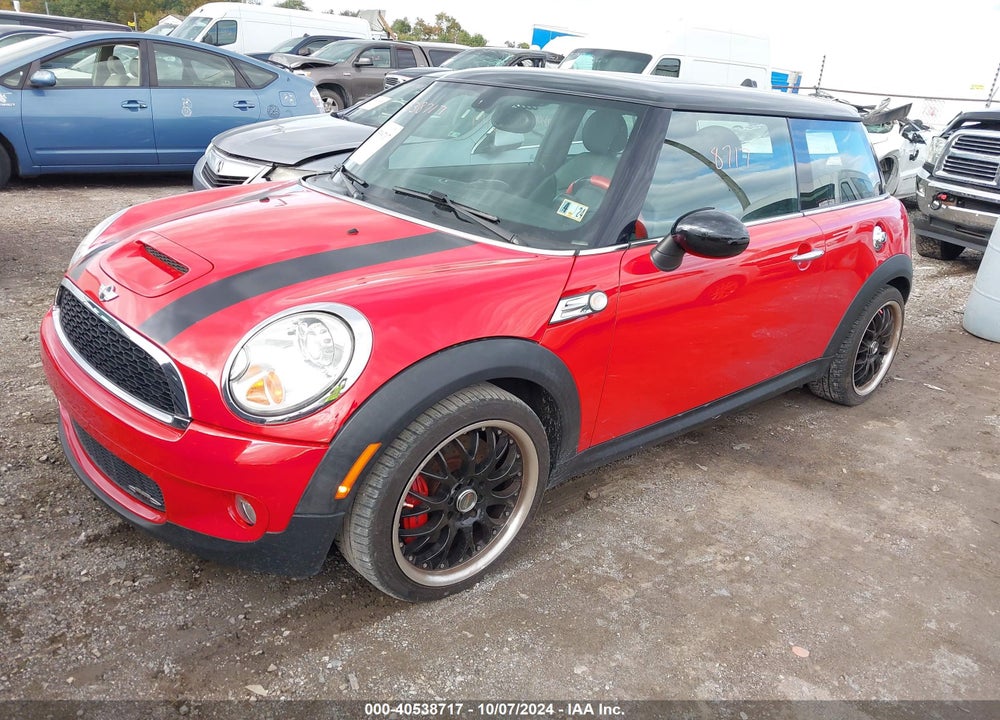 2009 MINI JOHN COOPER WORKS VIN: WMWMF93549TF96253