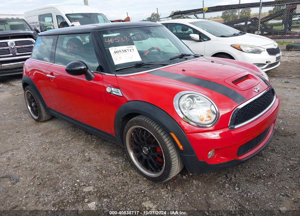 2009 MINI JOHN COOPER WORKS VIN: WMWMF93549TF96253