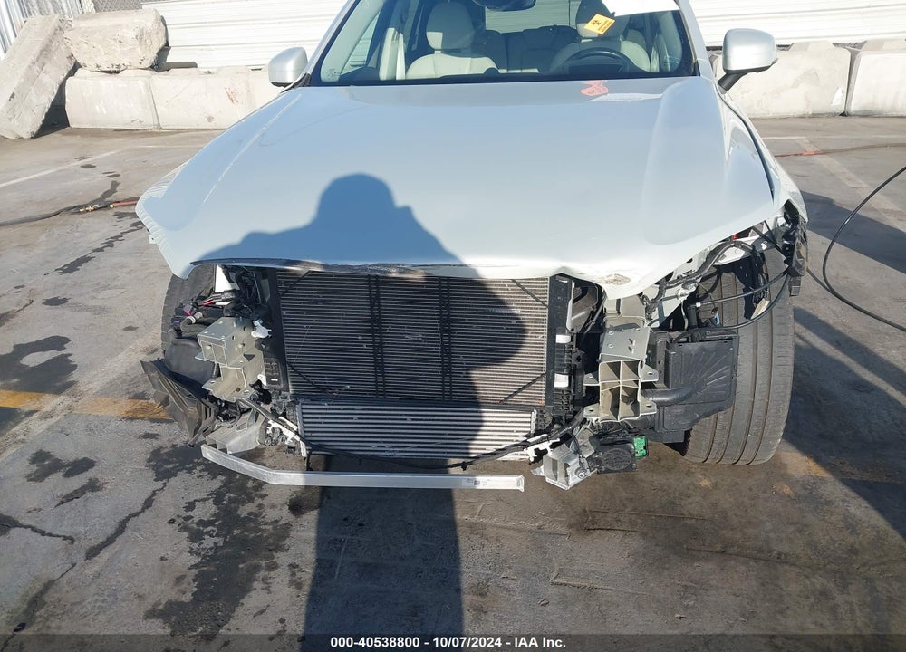 2022 VOLVO XC90 RECHARGE PLUG-IN HYBRID T8 INSCRIPTION 7 PASSENGER VIN: YV4BR0CL7N1814892