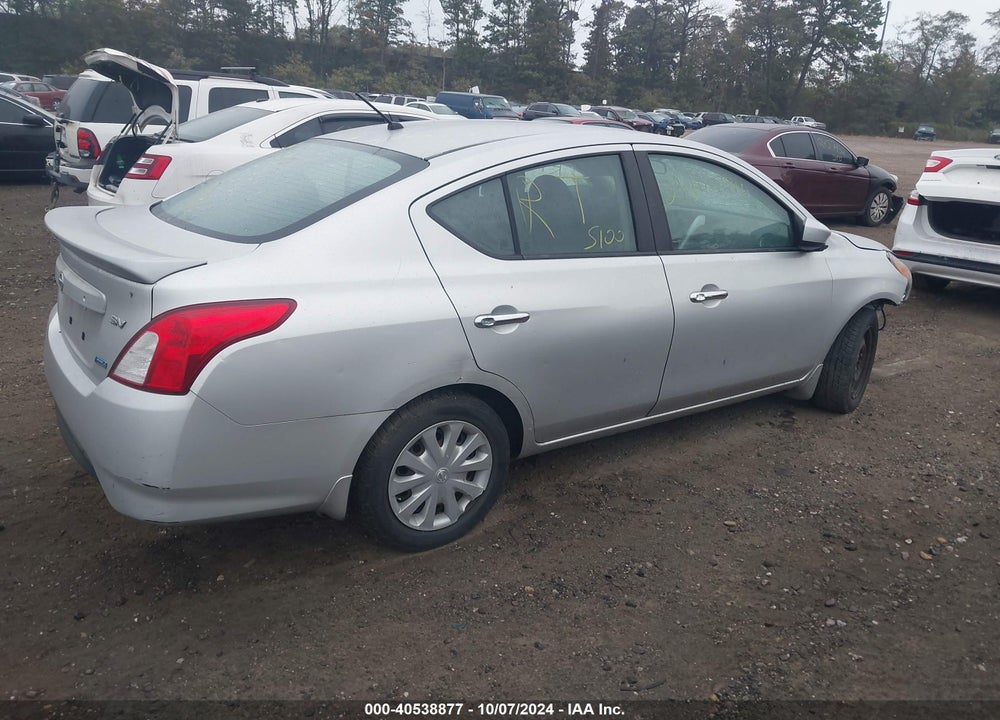 2015 NISSAN VERSA 1.6 SV VIN: 3N1CN7AP4FL823967