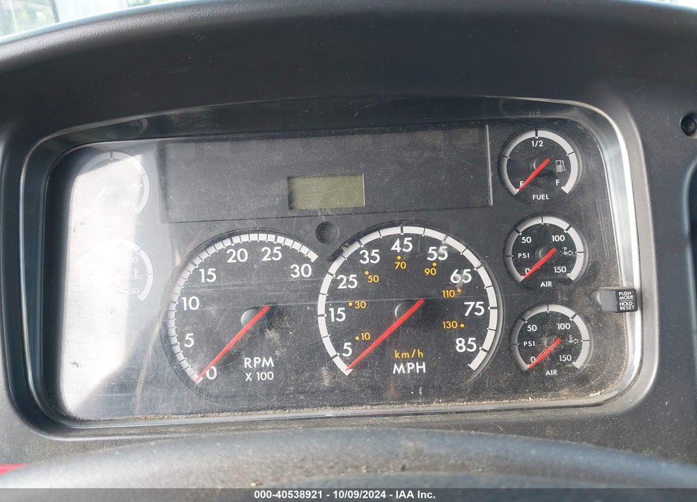 2009 FREIGHTLINER M2 106 MEDIUM DUTY VIN: 1FVACWBS39HAK4599