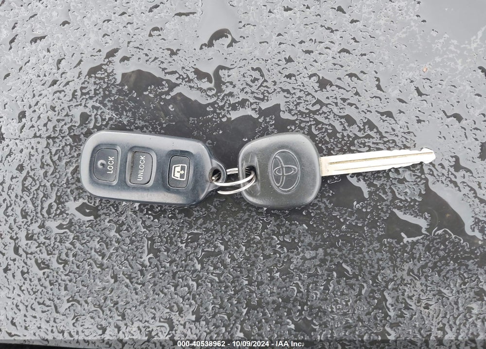 2004 TOYOTA 4RUNNER LIMITED V8 VIN: JTEBT17R848010742