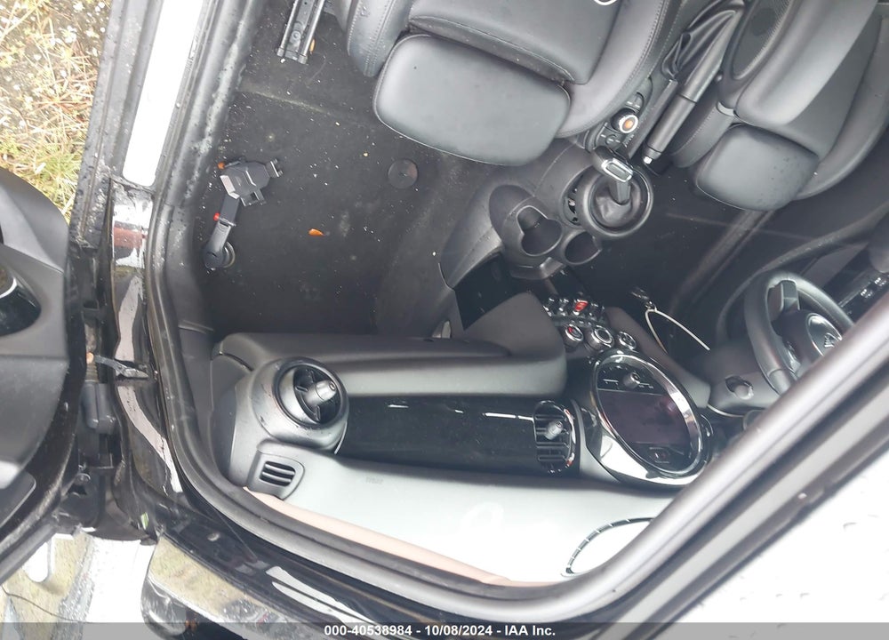 2022 MINI HARDTOP COOPER S VIN: WMW53DK02N2R85525