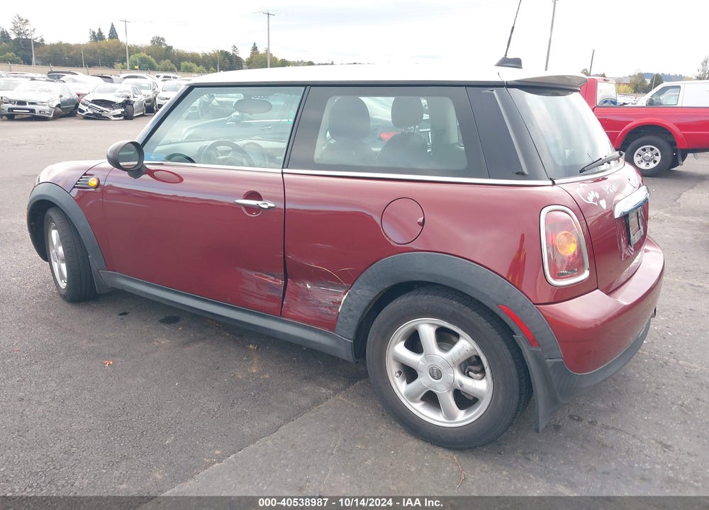2007 MINI COOPER VIN: WMWMF33577TL68531