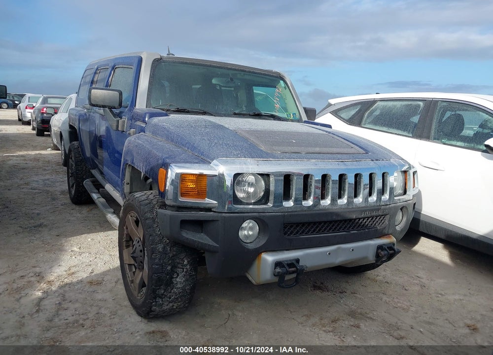 2009 HUMMER H3 SUV VIN: 5GTEN13E998102358
