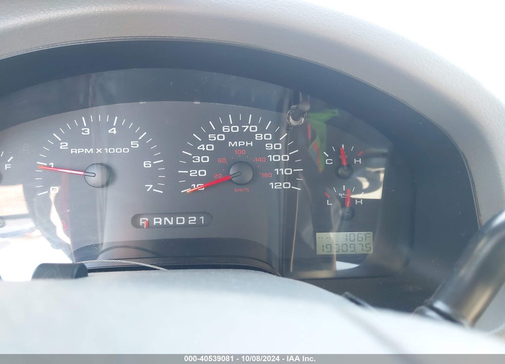2007 FORD F-150 XLT VIN: 1FTRW12W47KC10287