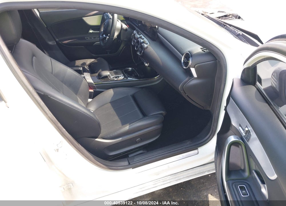 2019 MERCEDES-BENZ A 220 VIN: WDD3G4EB0KW020779
