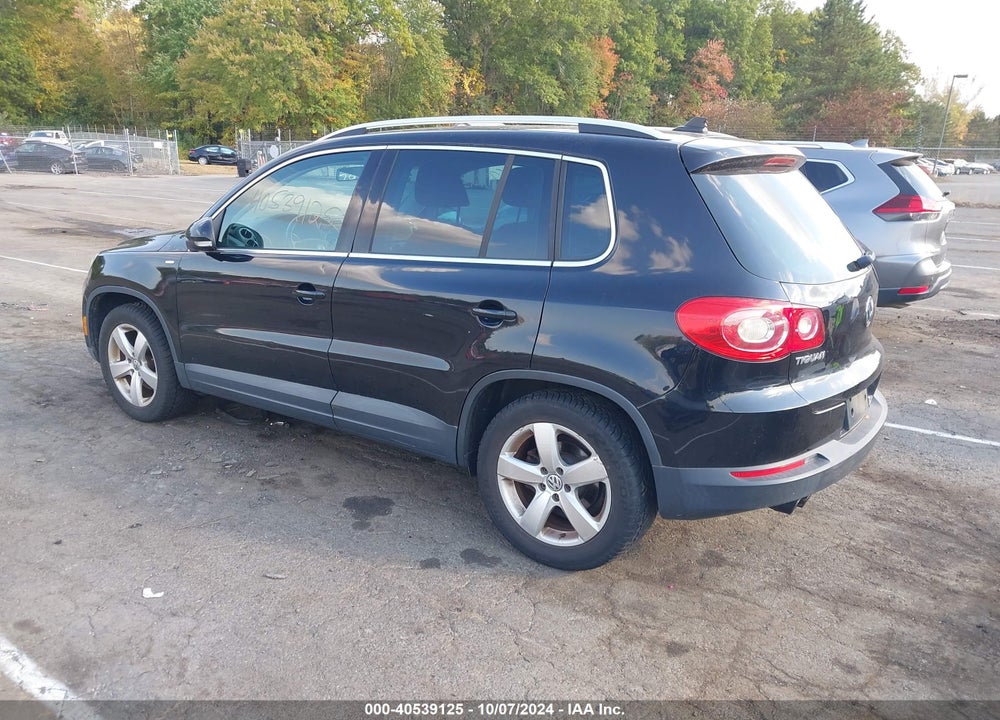 2010 VOLKSWAGEN TIGUAN WOLFSBURG EDITION VIN: WVGBV7AX5AW514810