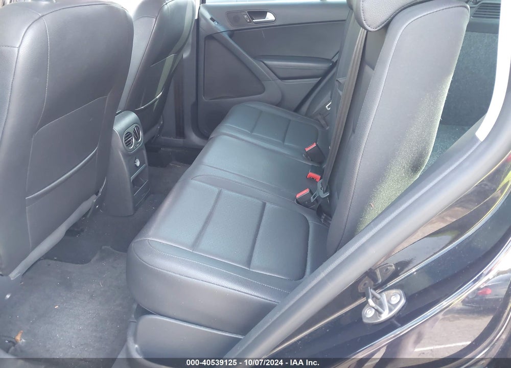 2010 VOLKSWAGEN TIGUAN WOLFSBURG EDITION VIN: WVGBV7AX5AW514810