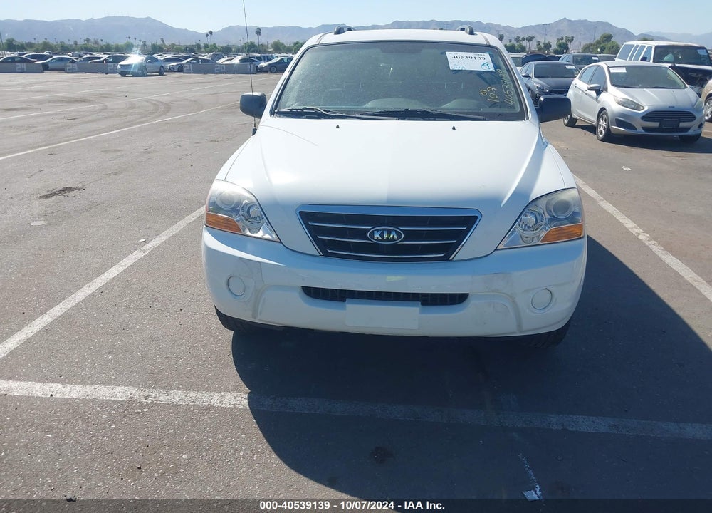 2008 KIA SORENTO LX VIN: KNDJD735085772392