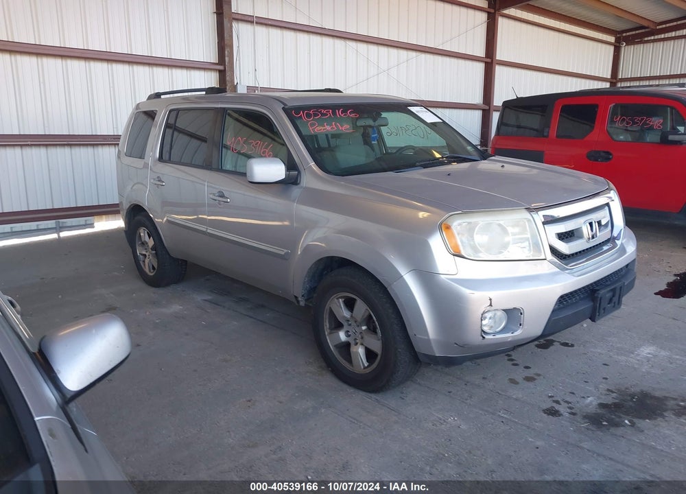 2011 HONDA PILOT EX VIN: 5FNYF4H42BB089123