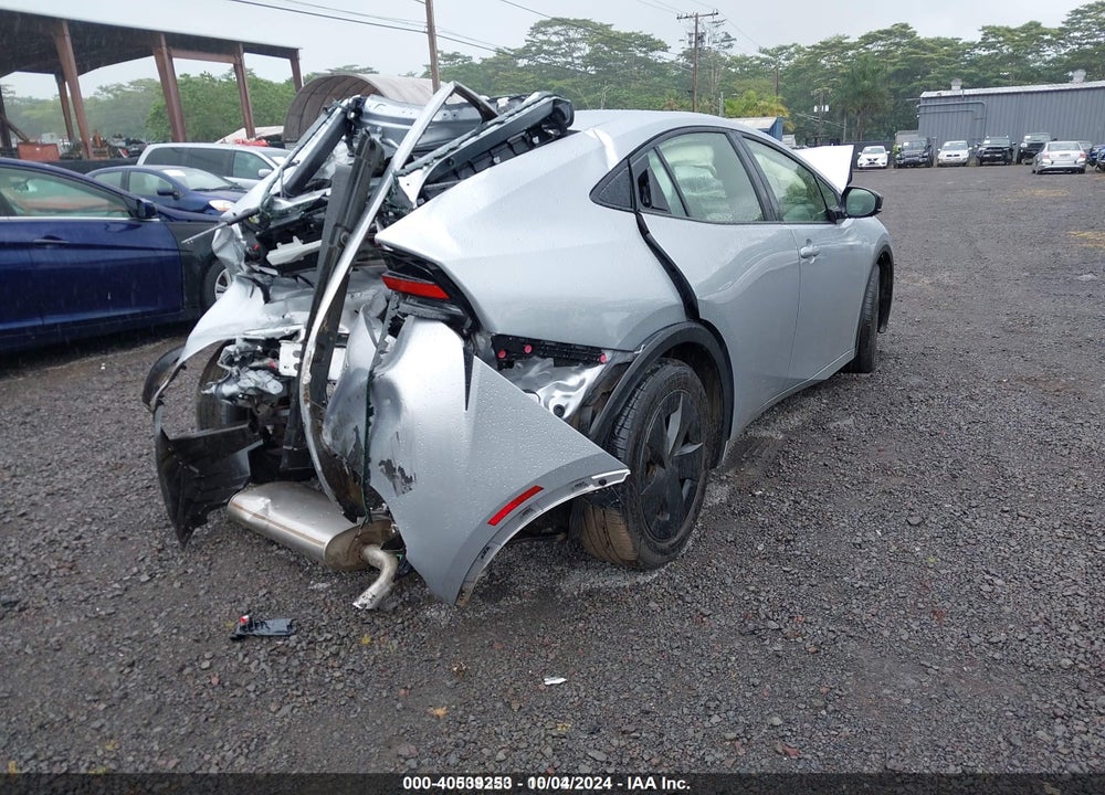 2023 TOYOTA PRIUS LE/LIMITED/XLE VIN: JTDACAAU3P3005401