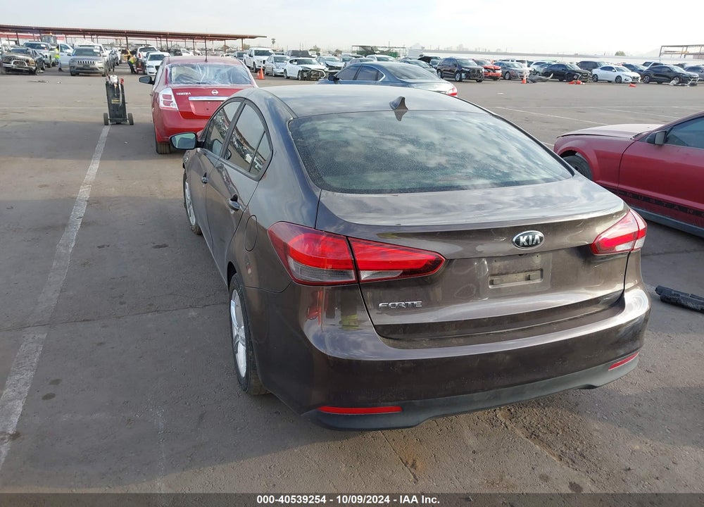 2017 KIA FORTE LX VIN: 3KPFL4A77HE117663