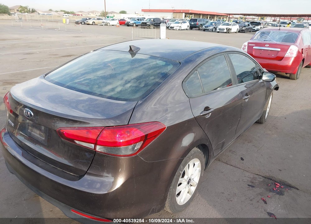 2017 KIA FORTE LX VIN: 3KPFL4A77HE117663
