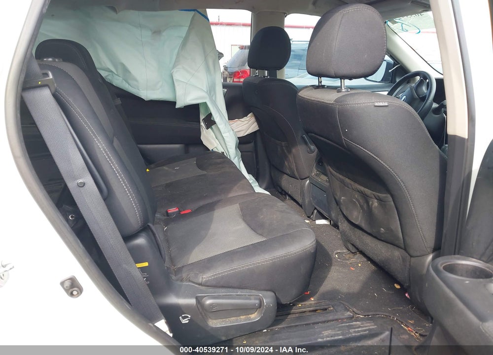 2017 NISSAN PATHFINDER SV VIN: 5N1DR2MN0HC630681