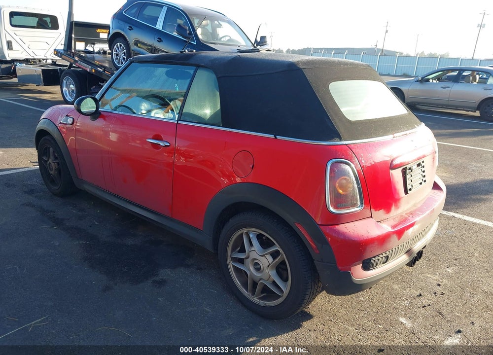 2010 MINI COOPER S VIN: WMWMS3C56ATY08550