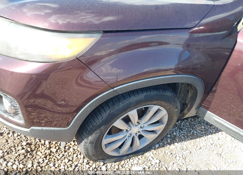 2011 KIA SORENTO EX VIN: 5XYKU4A16BG035909