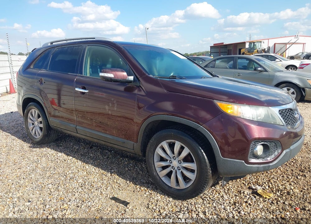 2011 KIA SORENTO EX VIN: 5XYKU4A16BG035909