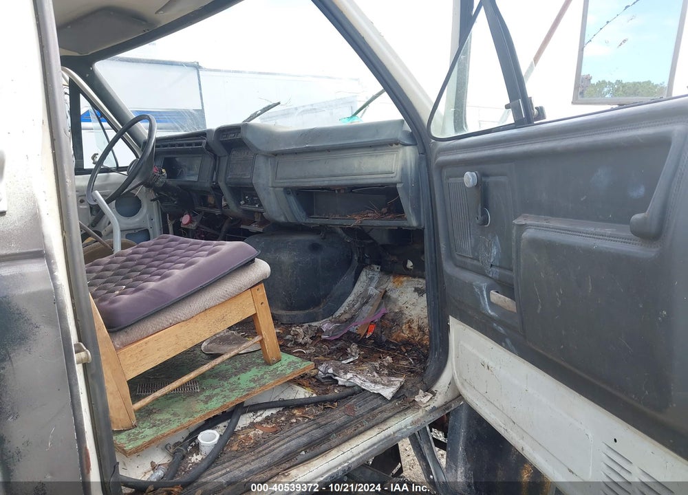 1987 FORD F600 F VIN: 1FDNT64P8HVA27741