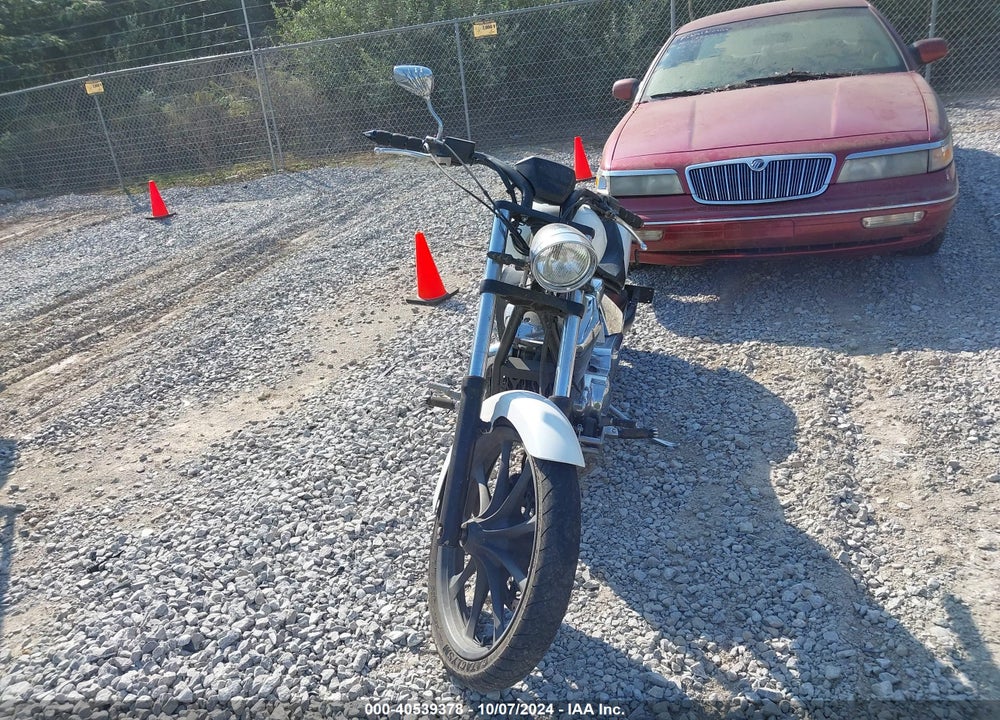 2011 HONDA VT1300 CX VIN: JH2SC6142BK000018