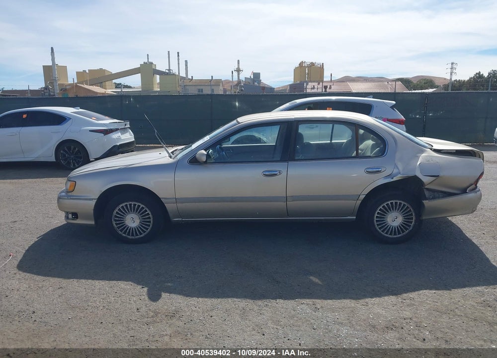 1996 INFINITI I30 VIN: JNKCA21D8TT300832