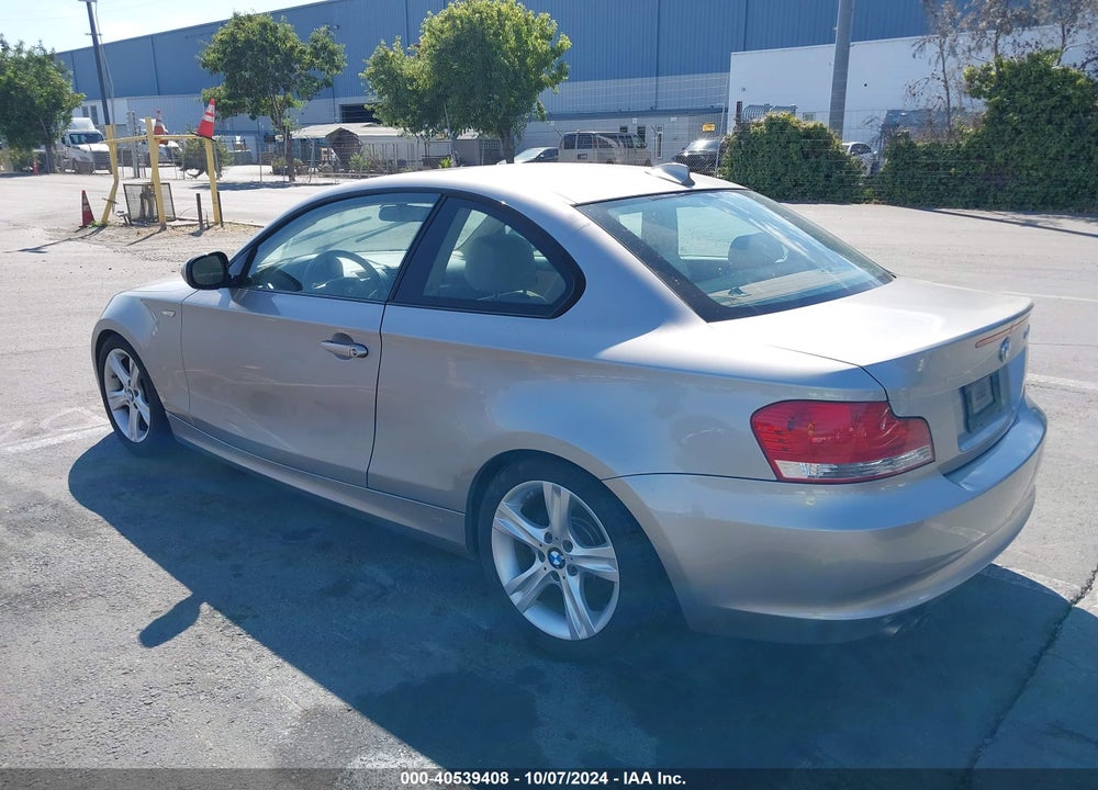 2011 BMW 128I VIN: WBAUP9C55BVL90881