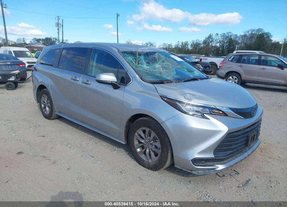 2021 TOYOTA SIENNA LE VIN: 5TDKRKEC4MS047693