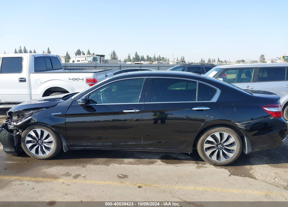 2017 HONDA ACCORD HYBRID EX-L VIN: JHMCR6F54HC022701