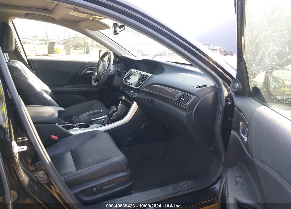 2017 HONDA ACCORD HYBRID EX-L VIN: JHMCR6F54HC022701