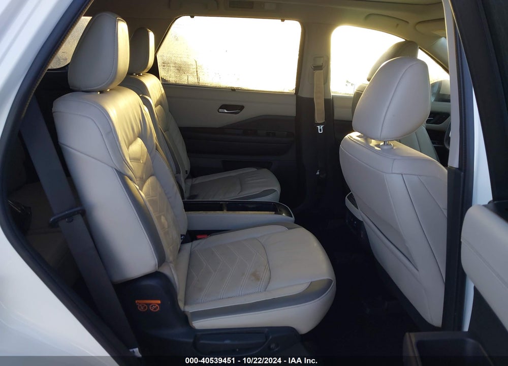 2022 NISSAN PATHFINDER PLATINUM 2WD VIN: 5N1DR3DH6NC214467