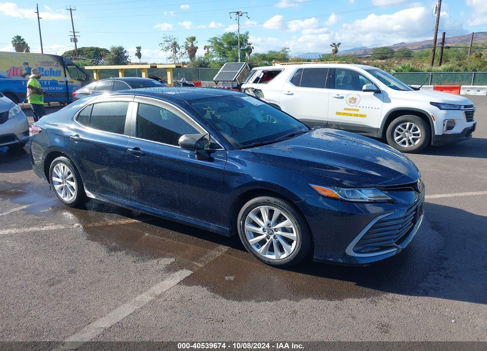 2021 TOYOTA CAMRY LE VIN: 4T1C11AK9MU530221