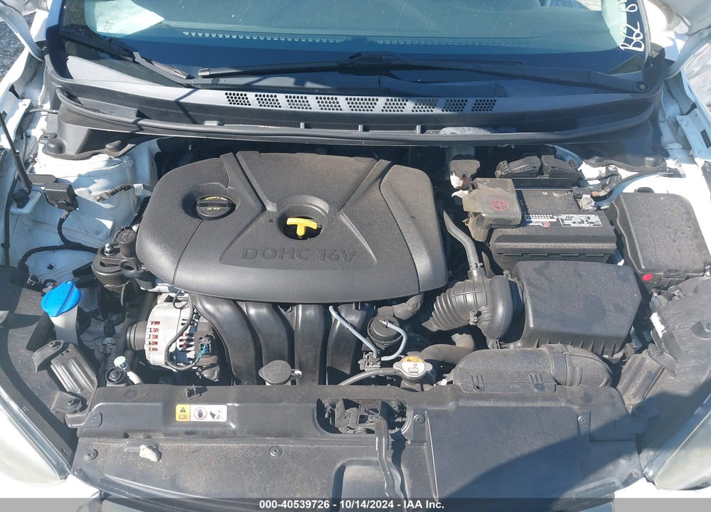 2015 HYUNDAI ELANTRA VIN: 5NPDH4AE3FH647581