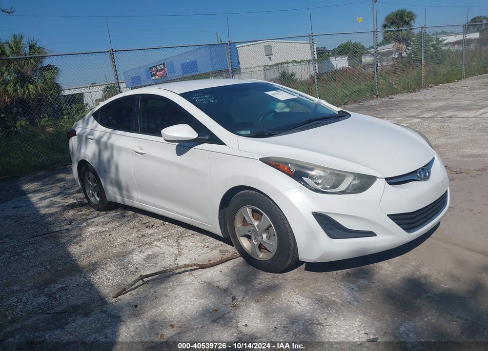 2015 HYUNDAI ELANTRA VIN: 5NPDH4AE3FH647581