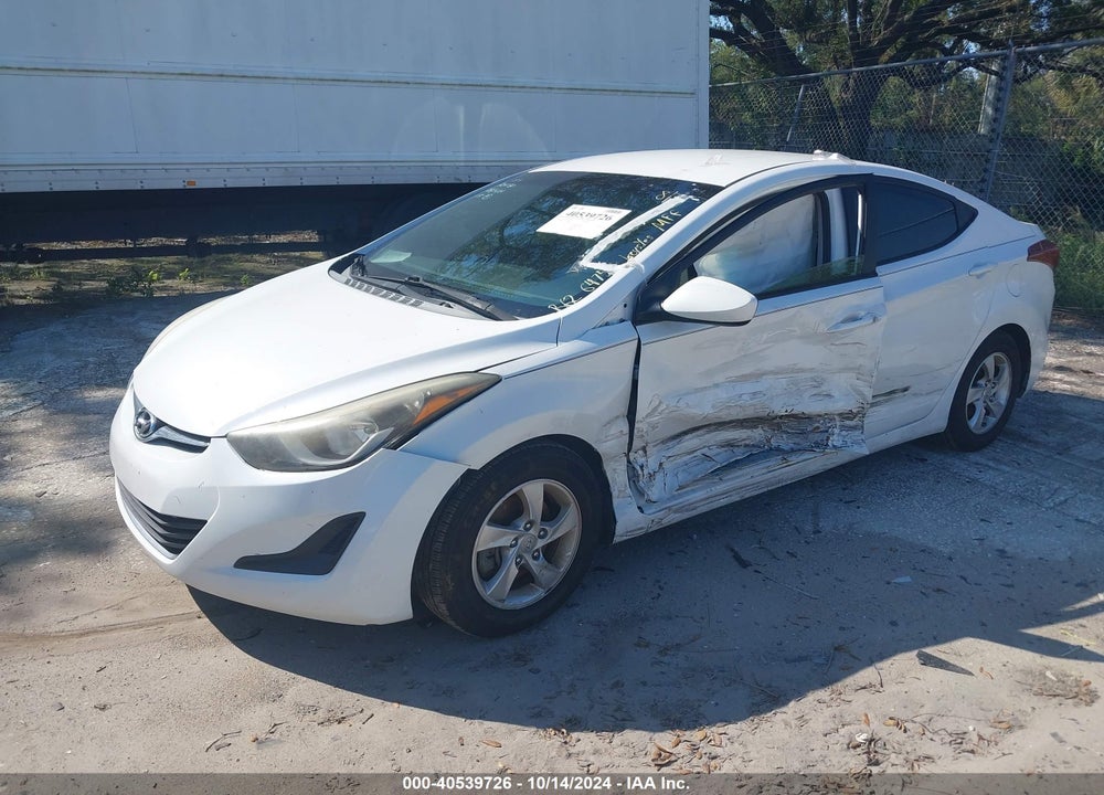 2015 HYUNDAI ELANTRA VIN: 5NPDH4AE3FH647581