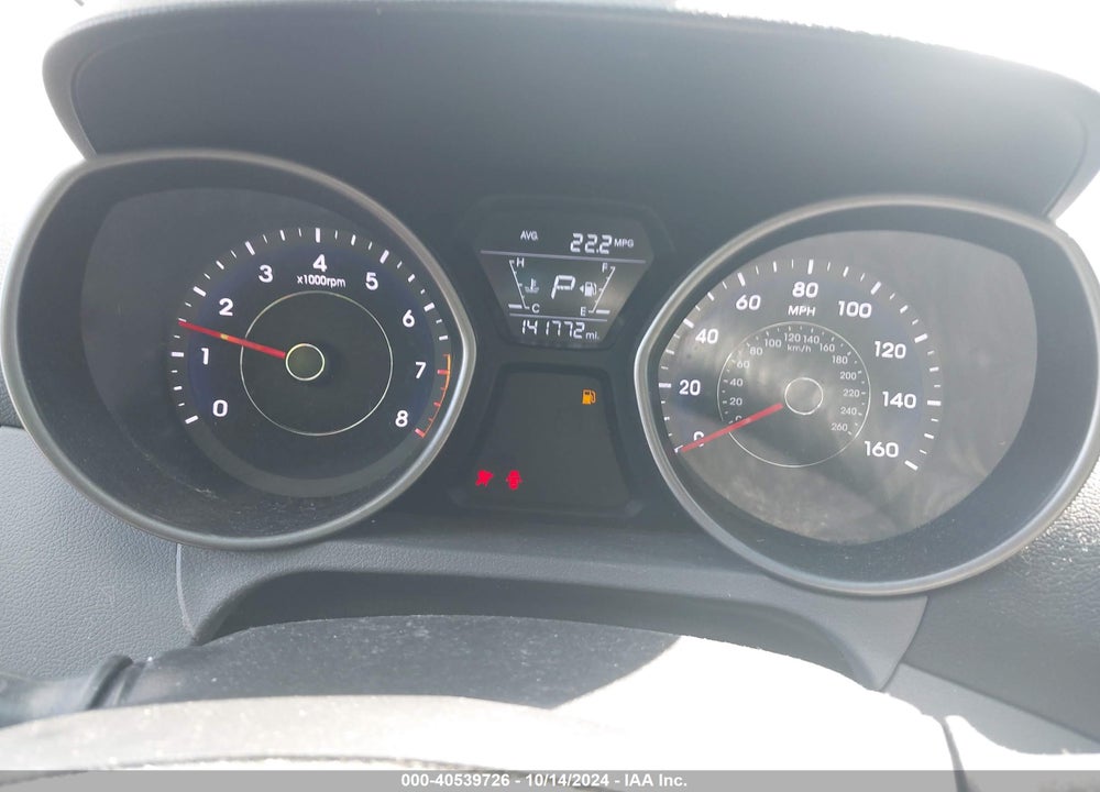2015 HYUNDAI ELANTRA VIN: 5NPDH4AE3FH647581