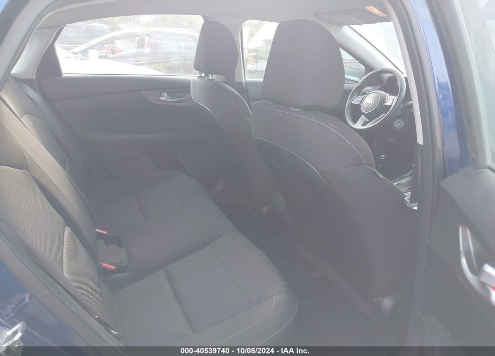 2019 KIA FORTE LXS VIN: 3KPF24AD0KE027027