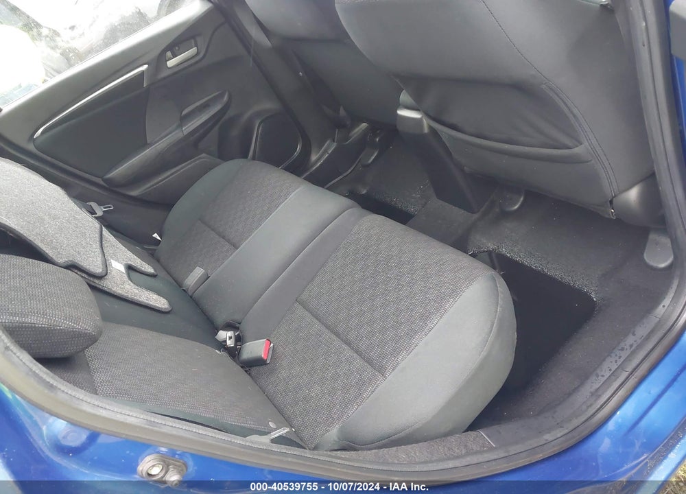 2015 HONDA FIT LX VIN: 3HGGK5H57FM777983