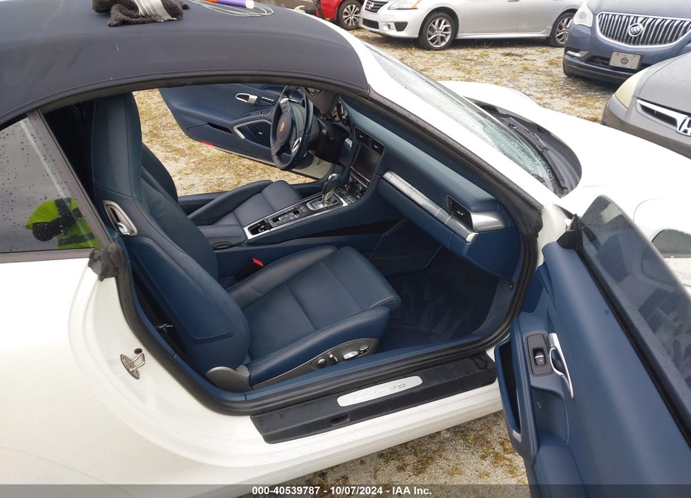 2015 PORSCHE 911 VIN: WP0CA2A94FS141184