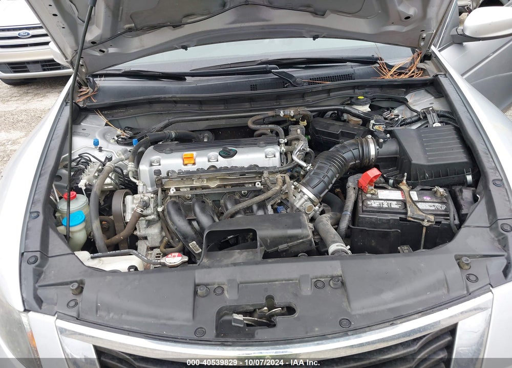 2010 HONDA ACCORD 2.4 EX-L VIN: 1HGCP2F87AA060081